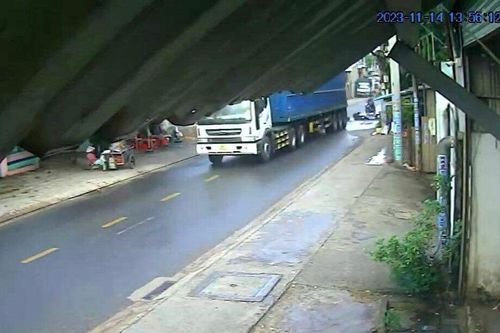 Công an TP Hồ Chí Minh truy tìm xe container cán chết nam sinh lớp 10