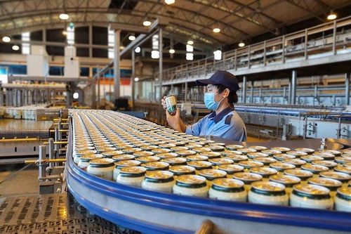 Cuộc đua không cân sức của hai ông lớn ngành bia miền Bắc - Nam