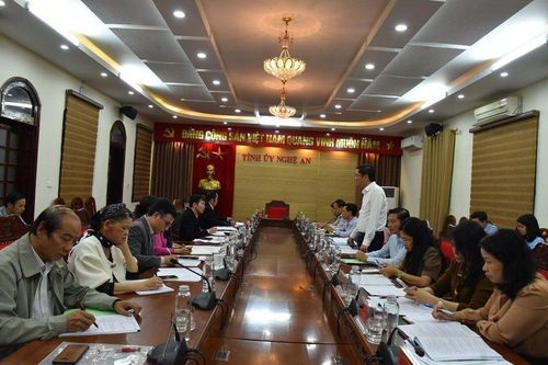 Đoàn công tác Hội Luật gia Việt Nam làm việc với Thường trực Tỉnh ủy Nghệ An