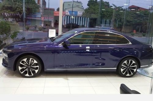 VinFast Lux A2.0 giảm giá sâu đẩy hàng tồn, rẻ gần ngang City, Vios