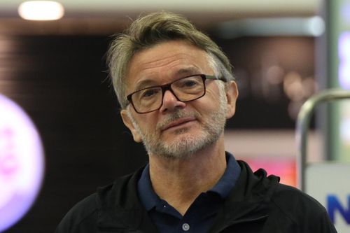 HLV Troussier nói hay thì không được thua Philippines