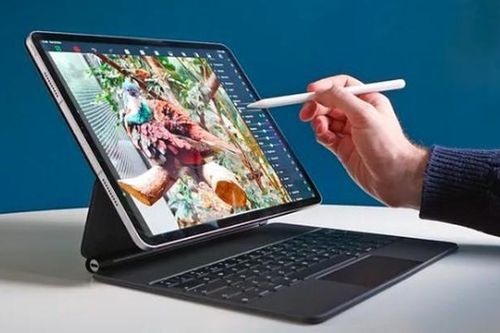 Apple sẽ sớm sản xuất iPad Pro màn hình OLED đầu tiên
