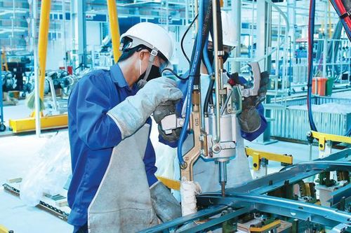 Triển khai các giải pháp công nghệ số, chuyển đổi số để tăng năng suất lao động