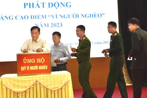 Mường Ảng ủng hộ hơn 350 triệu đồng Quỹ 'Vì người nghèo'