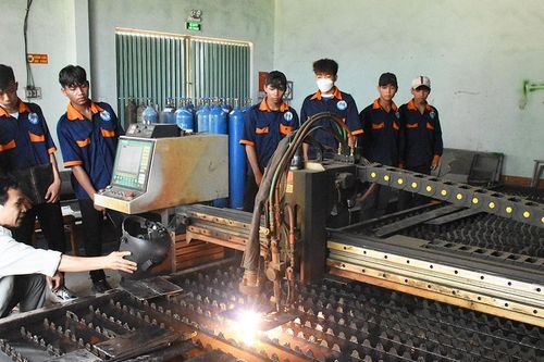Nâng cao chất lượng đào tạo nghề gắn với nhu cầu việc làm