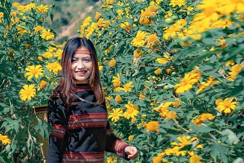 Thơ Đại Dương: Em gái Chư Đang Ya