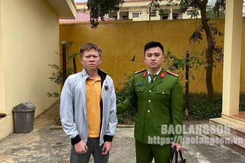 Khởi tố thanh niên lừa đảo, chiếm đoạt tiền của bạn gái
