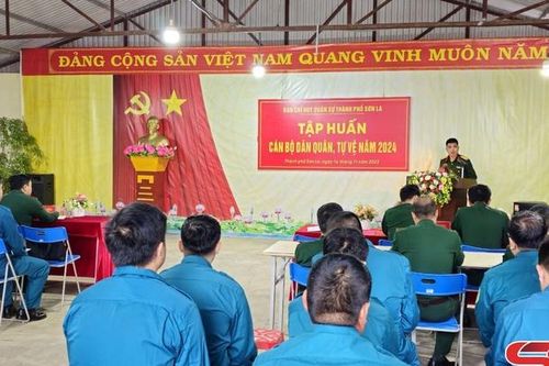 Tập huấn cán bộ dân quân, tự vệ năm 2024
