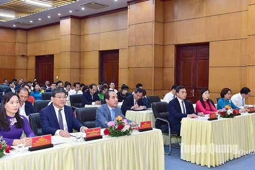 Bế giảng lớp bồi dưỡng cán bộ dự nguồn lãnh đạo, quản lý nhiệm kỳ 2025 - 2030