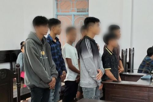 Nhóm thanh thiếu niên dùng hung khí giải quyết mâu thuẫn lĩnh án