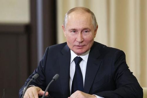Điện Kremlin phát ngôn về việc Tổng thống Putin tái tranh cử
