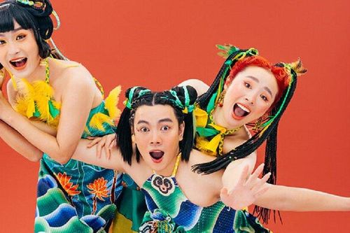 Nhóm kịch Chuồn chuồn giấy kỷ niệm tình bạn 10 năm