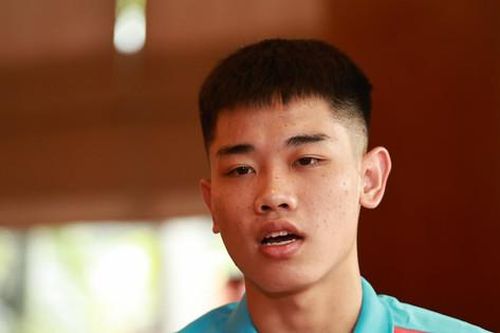 Tiền đạo trẻ Đình Bắc khát khao cùng tuyển Việt Nam vượt qua vòng loại World Cup 2026