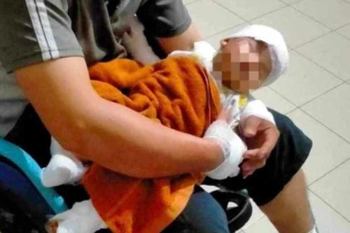Truy tìm đối tượng ném 'bom xăng' vào nhà dân khiến 3 người bỏng nặng