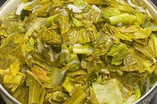 Loại rau rẻ tiền lại là vị thuốc quý, muối chua ăn cực 'đưa cơm'