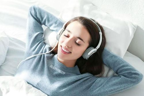 Giảm thính lực ở người trẻ vì những thói quen xấu này