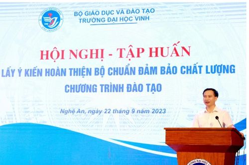 Trường Đại học Vinh ban hành Bộ chuẩn 'Đảm bảo chất lượng chương trình đào tạo'