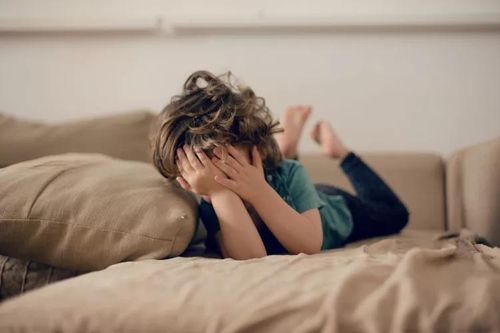 Vì sao cha mẹ không nên la hét với trẻ?