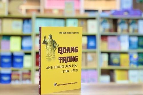 Ra mắt sách về cuộc đời, thân thế, sự nghiệp của Vua Quang Trung