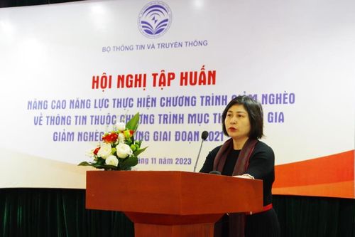 Nâng cao kỹ năng, năng lực thực hiện chương trình giảm nghèo về thông tin