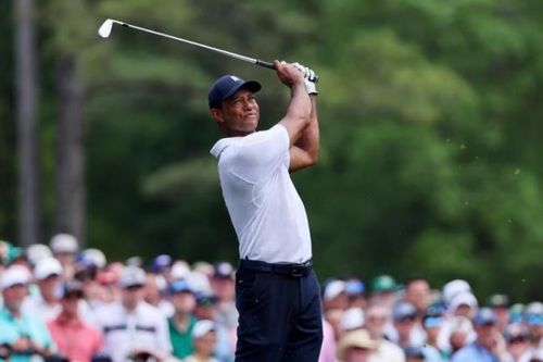 Tiger Woods bị rơi khỏi top 1300 thế giới