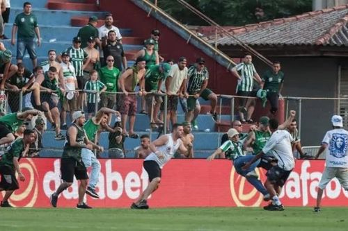 Loạn đả kinh hoàng ở giải vô địch Brazil