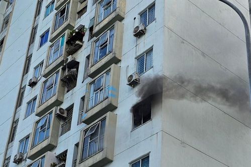 Cháy chung cư ở Đà Nẵng, hàng trăm người hốt hoảng tháo chạy