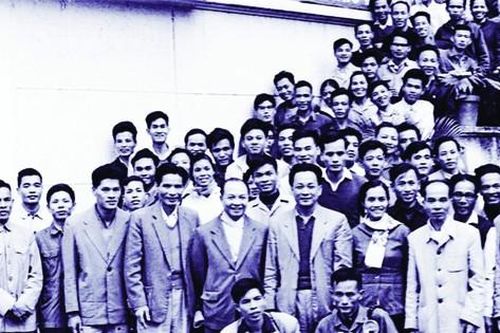 Chuyện về 'Truyện anh Lục'