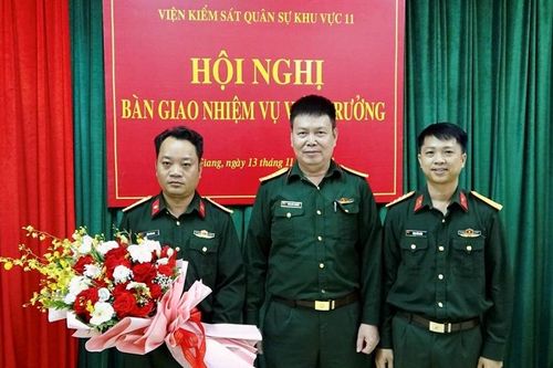 Hội nghị bàn giao nhiệm vụ Viện trưởng VKSQS khu vực 11