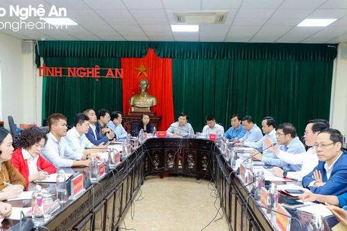 Chủ tịch UBND tỉnh Nghệ An Nguyễn Đức Trung tiếp công dân định kỳ tháng 11/2023