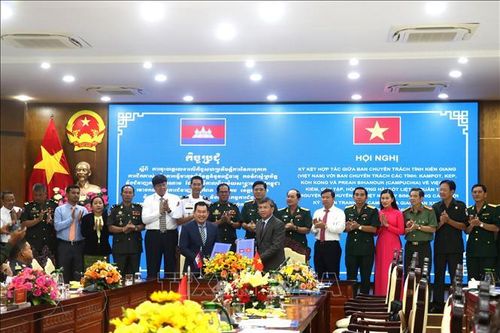 Phối hợp tìm kiếm, quy tập hài cốt liệt sĩ ở Campuchia
