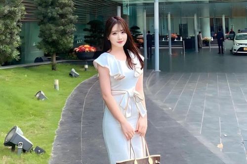 Nữ giảng viên tiếng Nhật gây sốt CĐM bởi nhan sắc xinh đẹp, biết 'info' càng thêm ngưỡng mộ