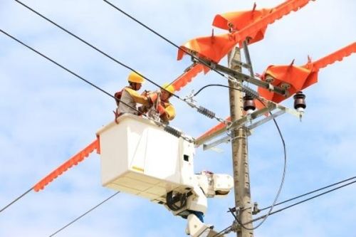 Điện lực miền Trung đảm bảo cung cấp điện phục vụ sản xuất dịp Tết