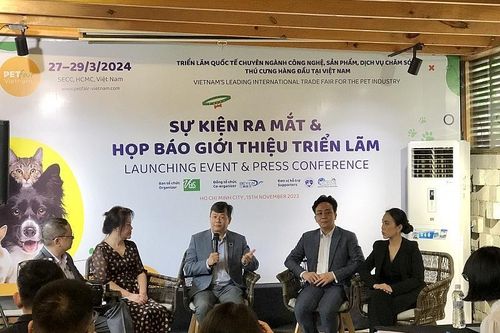Bất chấp khó khăn, ngành công nghiệp thú cưng vẫn tăng trưởng 2 con số