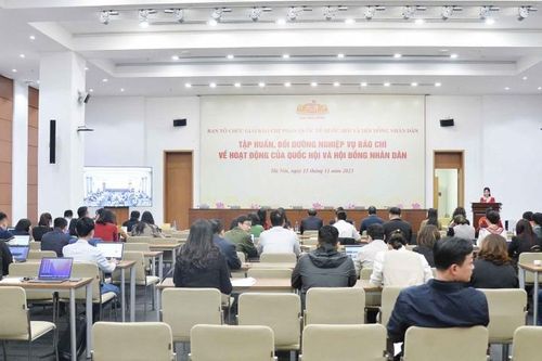 Tập huấn, bồi dưỡng nghiệp vụ báo chí về hoạt động của Quốc hội và Hội đồng nhân dân
