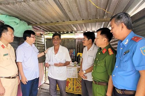 Ban An toàn giao thông tỉnh An Giang thăm hỏi, động viên gia đình nạn nhân tai nạn giao thông