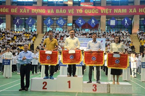 Trao 35 giải nhất các nội dung thi đấu thể thao ngành Giáo dục