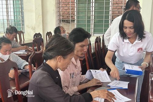 Đừng để đồng tiền chia lìa 'khúc ruột'