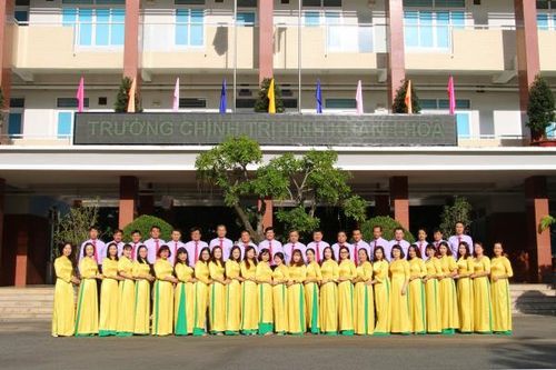 Chào mừng kỷ niệm 75 năm Ngày truyền thống Trường Chính trị tỉnh Khánh Hòa (20-11-1948 - 20-11-2023) Dấu ấn 75 năm xây dựng và phát triển