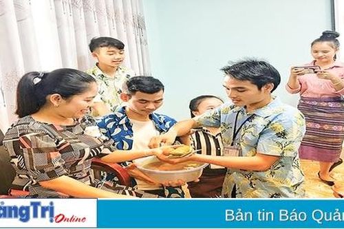 Tăng cường hỗ trợ đào tạo cán bộ, học sinh nước bạn Lào