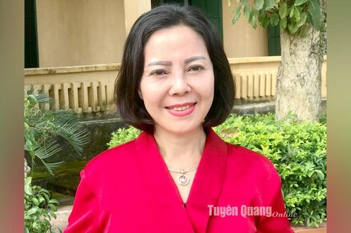 Cô giáo dạy tốt, làm công đoàn giỏi