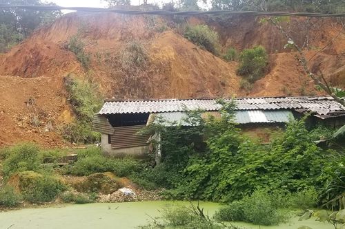 Khẩn trương ứng phó nguy cơ sạt lở