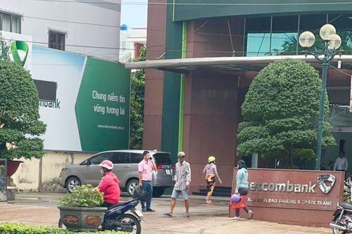 Vì sao Tòa buộc Vietcombank Sóc Trăng trả tài sản cho khách hàng?