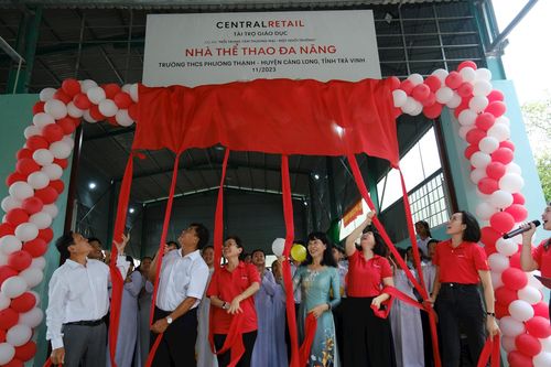 Central Retail Việt Nam bàn giao công trình Nhà thể thao đa năng tại tỉnh Trà Vinh
