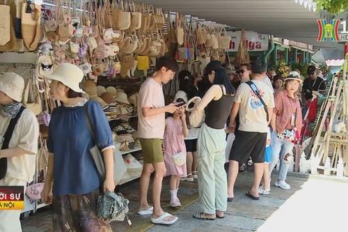 Thị trường nội địa sôi động dịp cuối năm