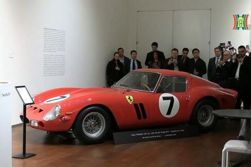 Siêu xe Ferrari cán mốc đấu giá kỷ lục 1000 tỷ đồng