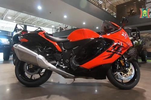 Suzuki ra mắt mẫu mô tô kỷ niệm 25 năm thành lập