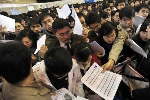 Lý do thanh niên Trung Quốc lựa chọn làm công việc tạm thời trong Chính phủ