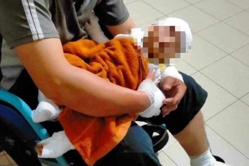 Bình Thuận: Ném 'bom xăng' vào nhà con nợ khiến 3 người bị phỏng