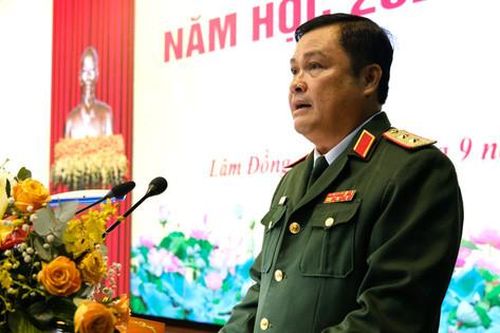 Thủ tướng bổ nhiệm nhân sự Bộ Quốc phòng, Bộ Khoa học và Công nghệ